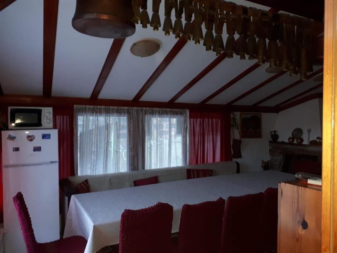 Къща За Гости Орфей Smolyan Exterior foto